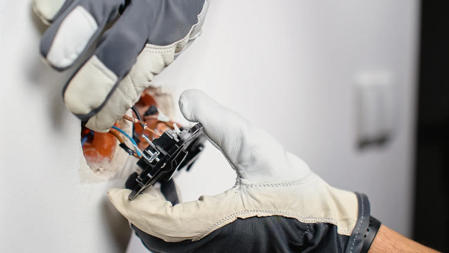 depannage electrique saint jean le thomas